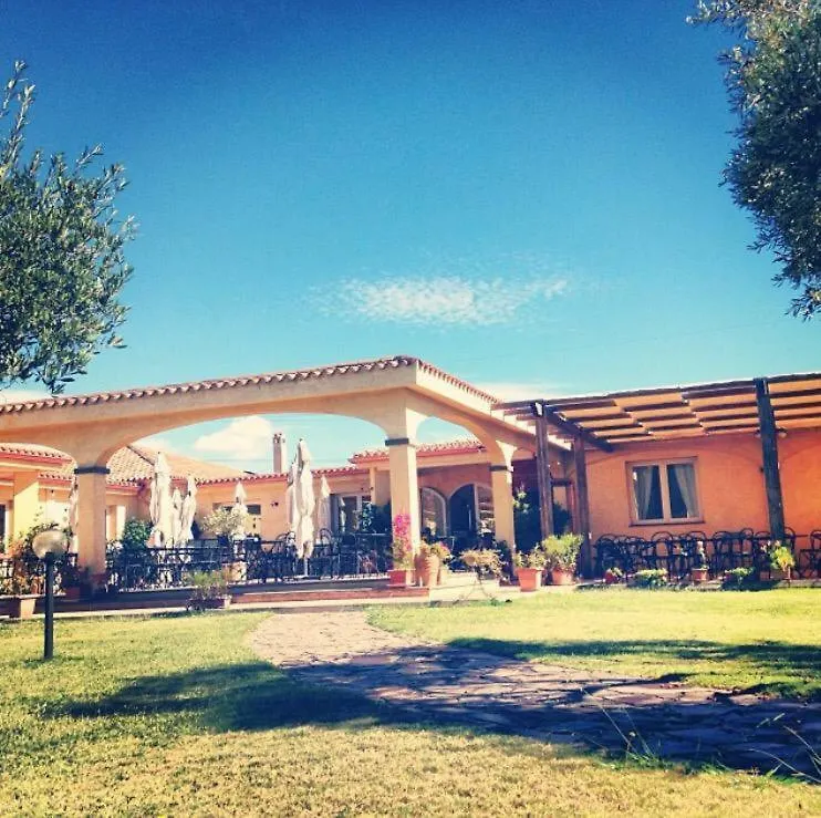 Hotel Tanca Irde Capoterra 3*,