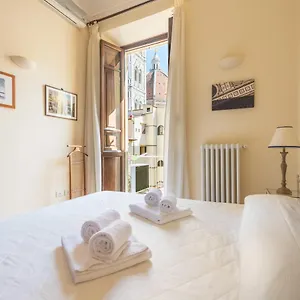 Charming 2bed Overlooking Duomo - Hosted By Sweetstay Firenze