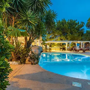 3* Aparthotel Residenziale Menhirs